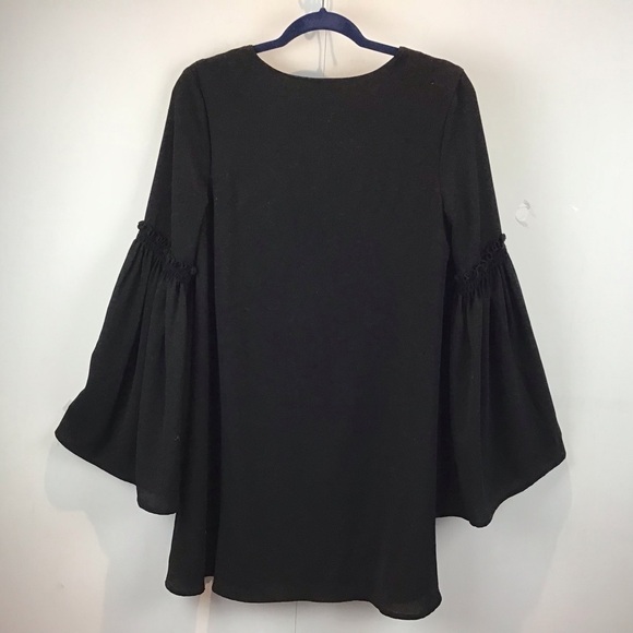 Chelsea 28 Nordstrom black boho v neck bellsleeve swing minidress XS oversized - Picture 2 of 5